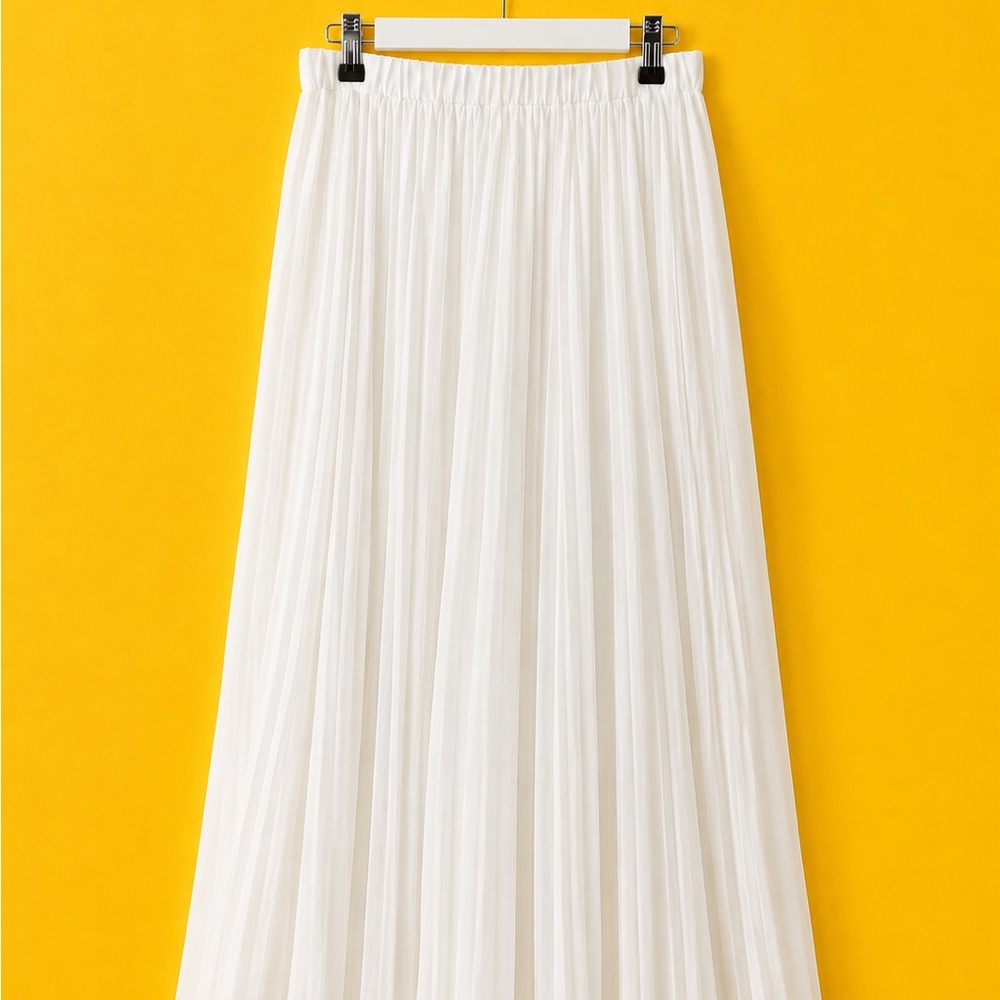 SHEIN White Pleated Maxi Skirt